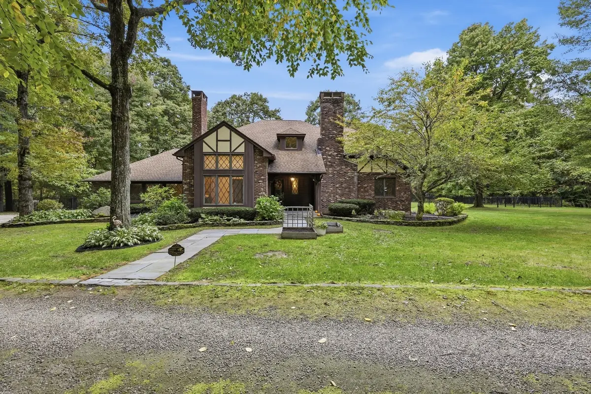 43 Paradise Lake Rd, Monson, MA 01057 - #1