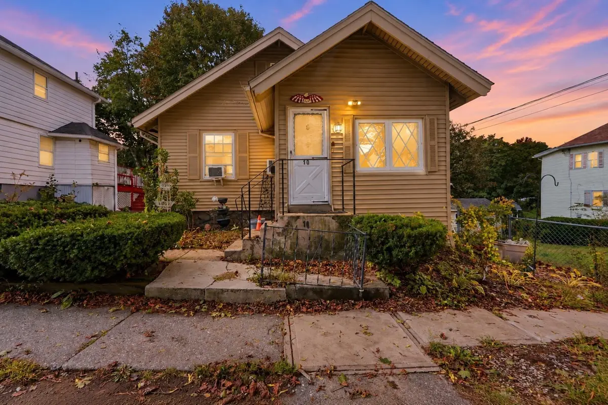 10 Mildred Ave, Worcester, MA 01603 - #1