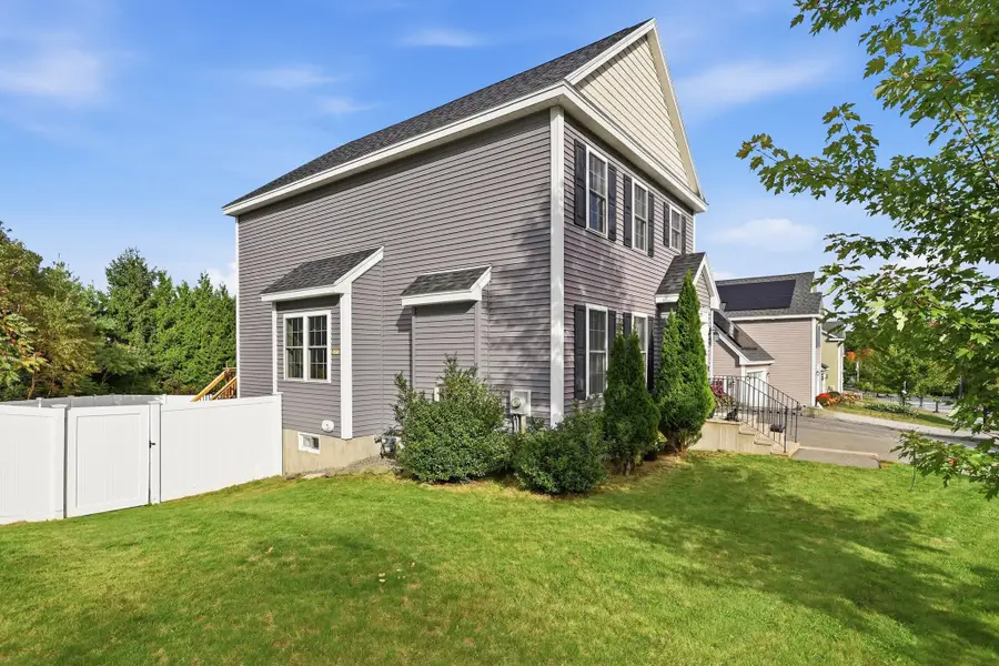 97 Sawtelle Rd, Leominster, MA 01453 - #2