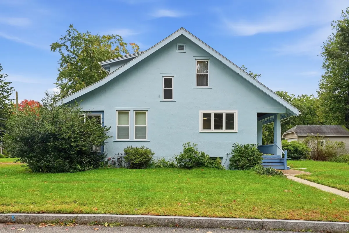 102 Tiffany St, Springfield, MA 01108 - #1