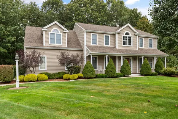 19 Acorn Rd, Easton, MA 02356