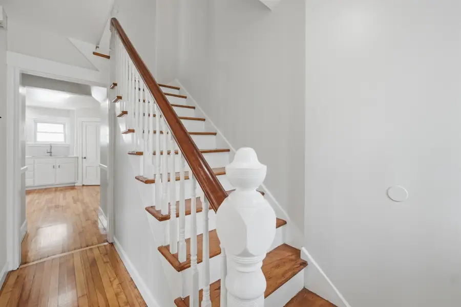 13-15 Maple St, Whitinsville, MA 01588 - #3