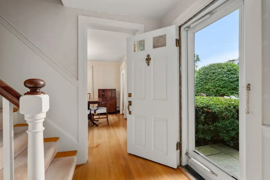 9 Oakley Rd, Dover, MA 02030 - #3