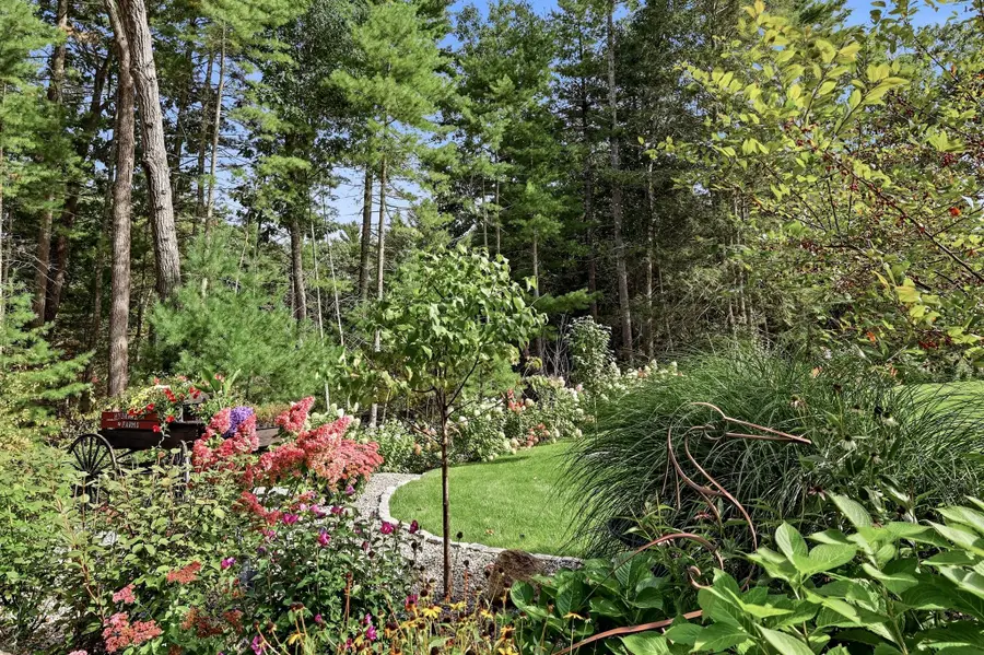 210 Crane Hill Rd, Wilbraham, MA 01095 - #3