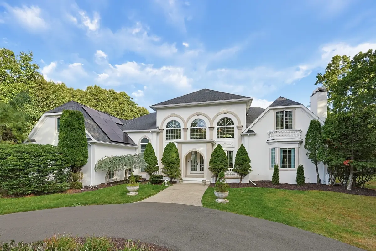 88 Fairway Dr, Seekonk, MA 02771 - #1