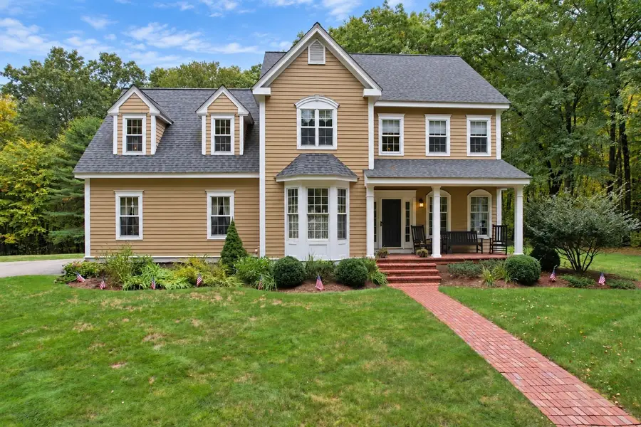 144 East St, Uxbridge, MA 01569 - #2