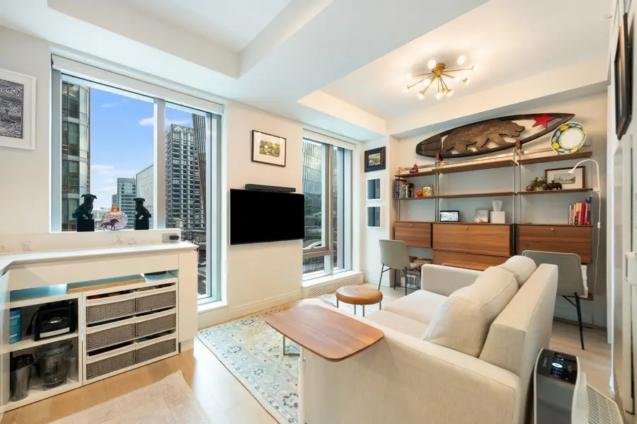 135 Seaport Blvd #818, Boston, MA 02210 - #2