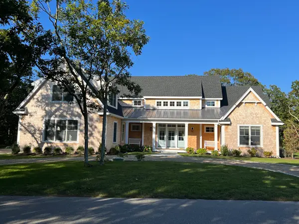 32 Marthas Road, Edgartown, MA 02539