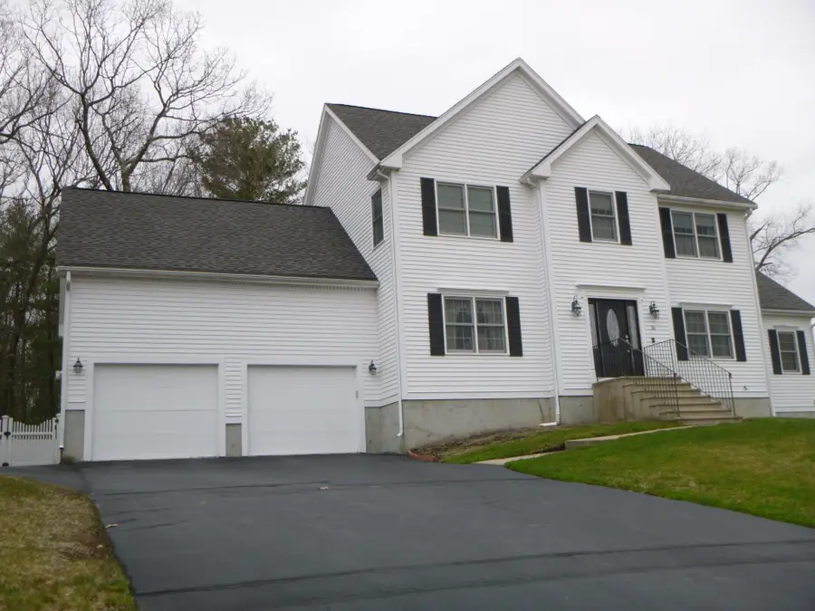 16 Hillcrest Rd, Whitinsville, MA 01588 - #2
