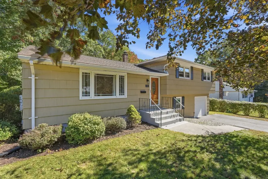 71 Woodside Rd, Ludlow, MA 01056 - #3