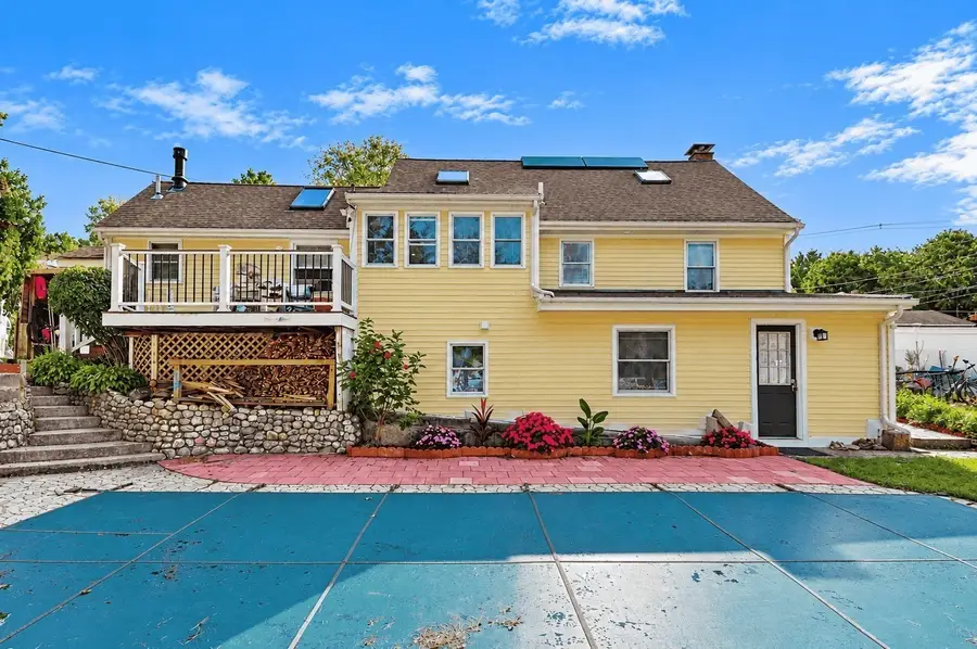 88 N Main St, Bellingham, MA 02019 - #3