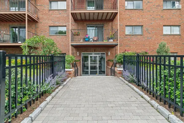 26 Waverly St #209, Boston, MA 02135