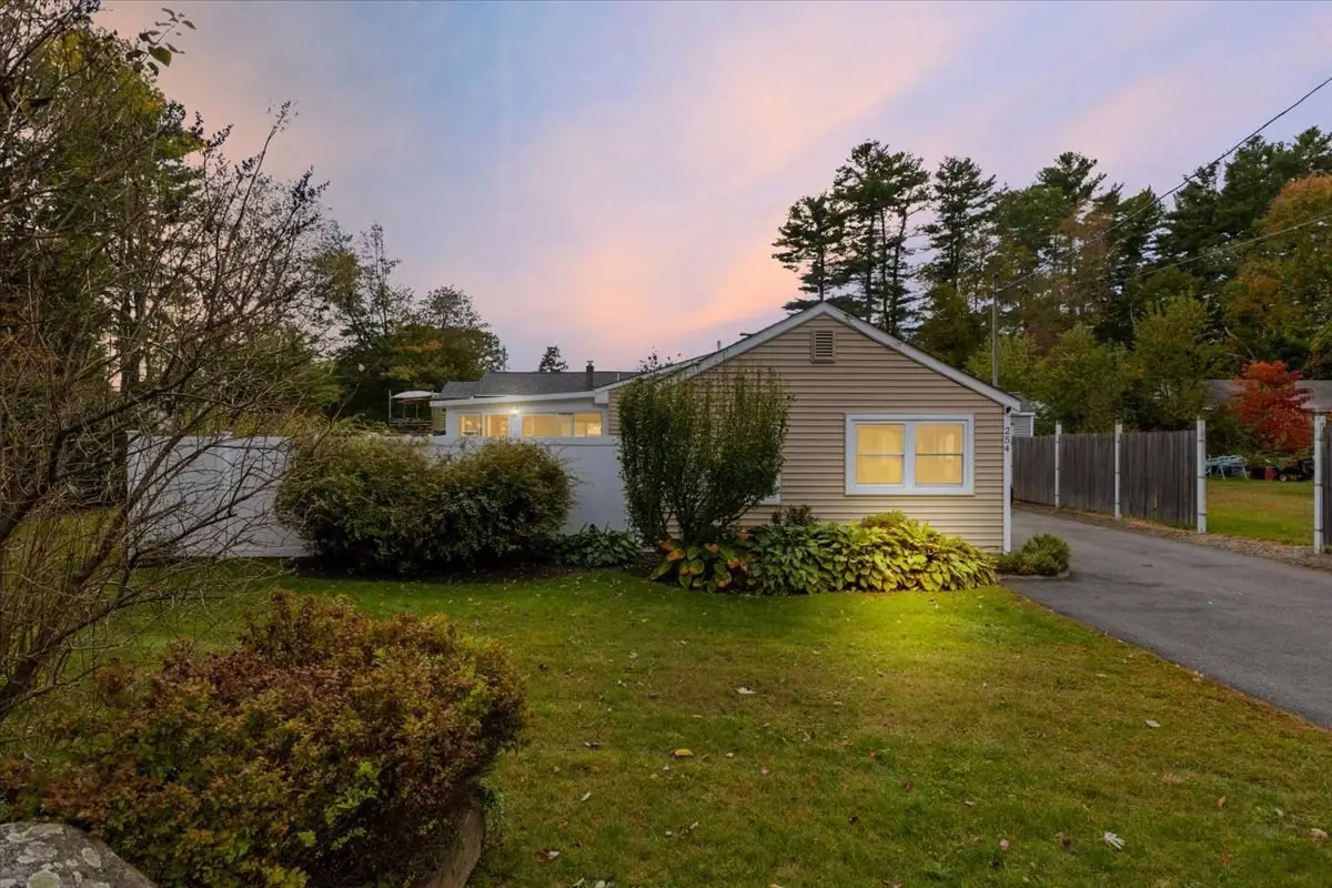 254 Reservoir St, Norton, MA 02766 - #1