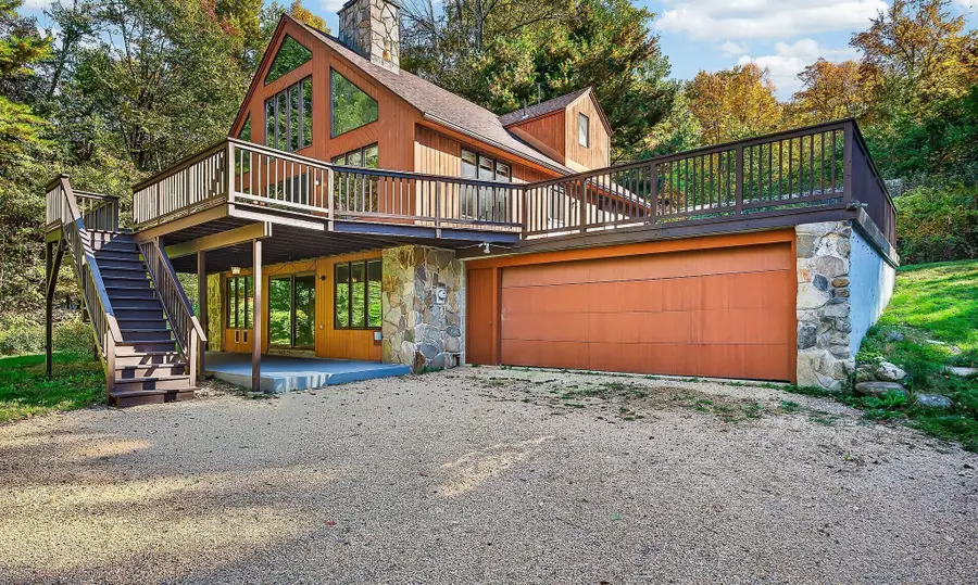 73 Hardwick Pond Rd, Ware, MA 01082 - #2
