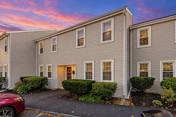 52 Warren St #8, Peabody, MA 01960