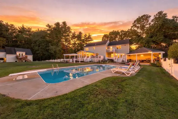15 Smith Corner Road, Plaistow, NH 03865
