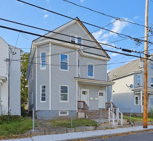 161 Smith St, Lowell, MA 01851