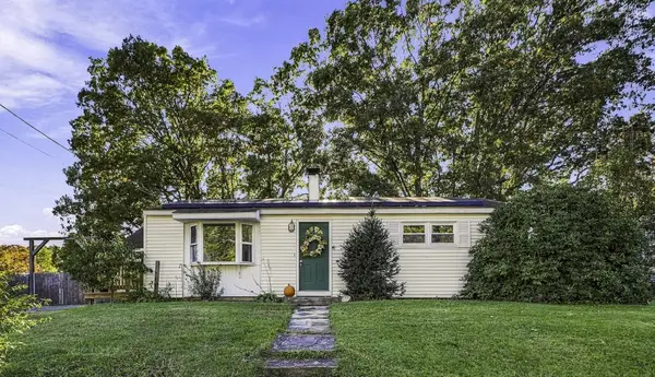 33 Rondeau Rd, Bellingham, MA 02019