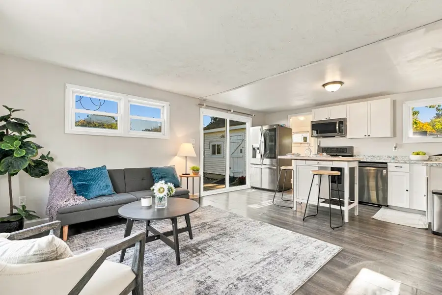 33 Rondeau Rd, Bellingham, MA 02019 - #3