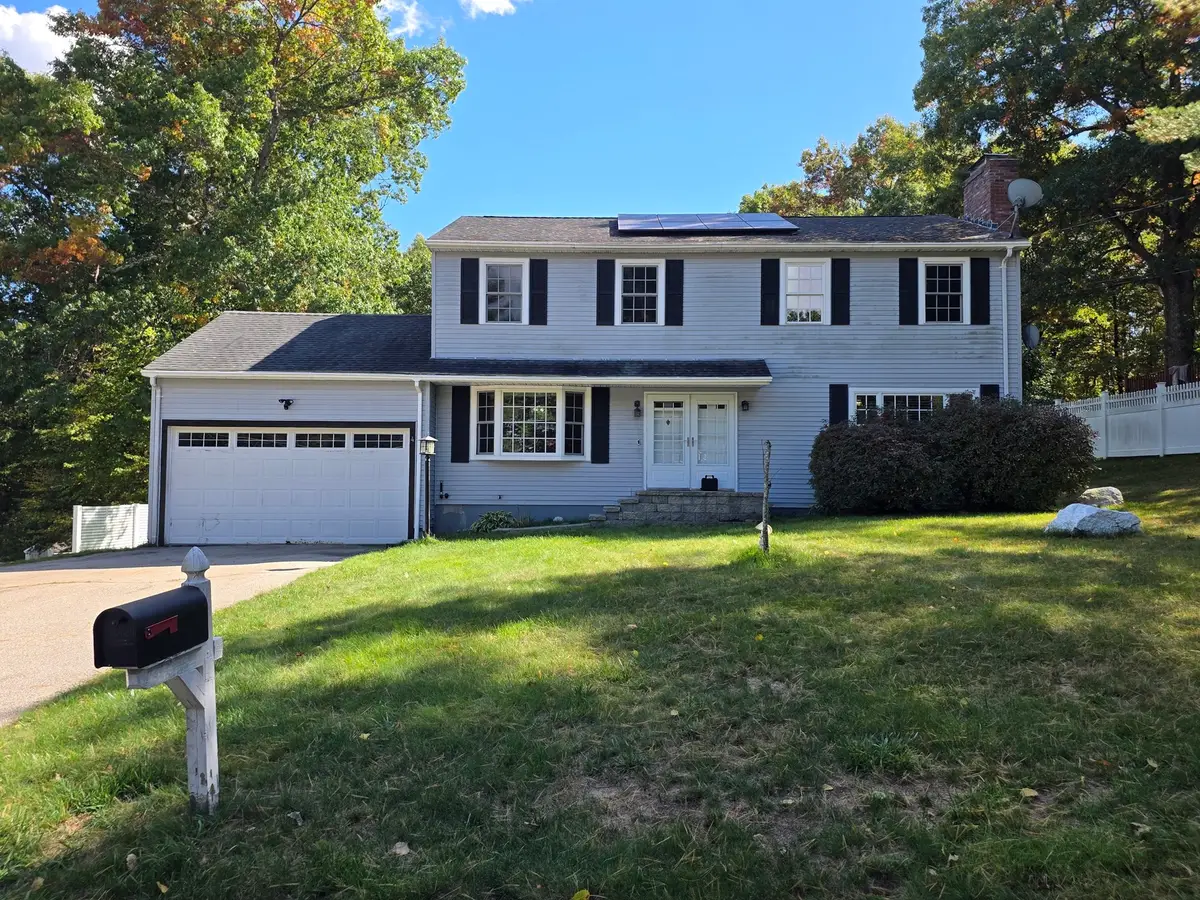 4 Joseph St, Dudley, MA 01571 - #1