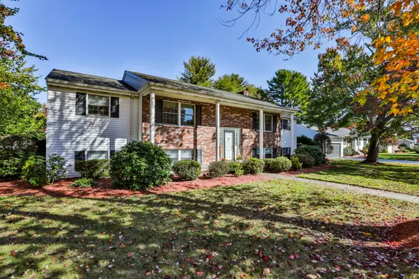 25 Indian Rock Dr, Saugus, MA 01906