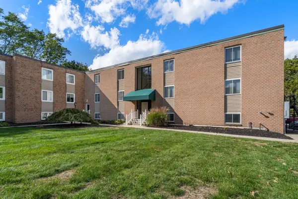 2 Main St #18, Lincoln, RI 02864