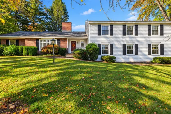 15 Juniper Rd, Fitchburg, MA 01420