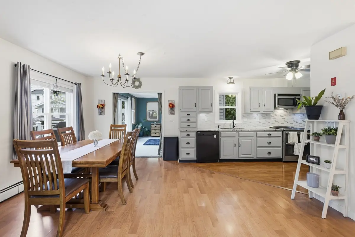 8 Guilford St, Worcester, MA 01606 - #1