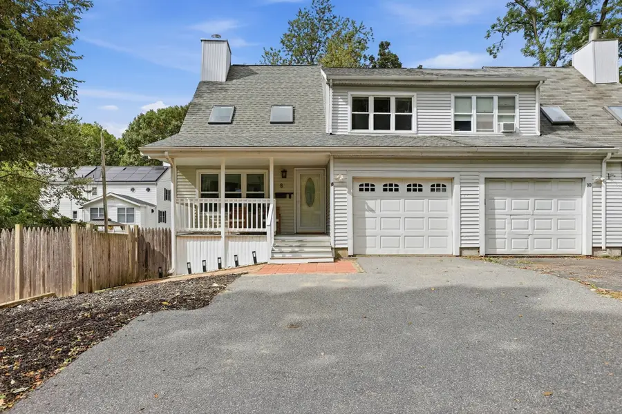8 Guilford St, Worcester, MA 01606 - #2