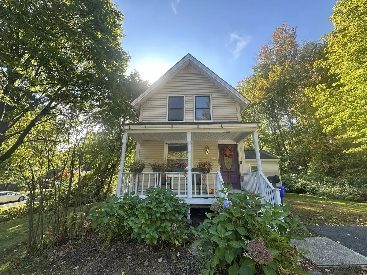 22 Laurel, Greenfield, MA 01301 - #1