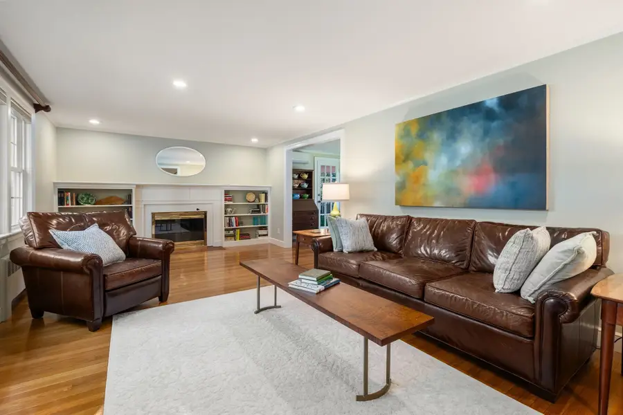25 Tower Ave, Needham, MA 02494 - #3