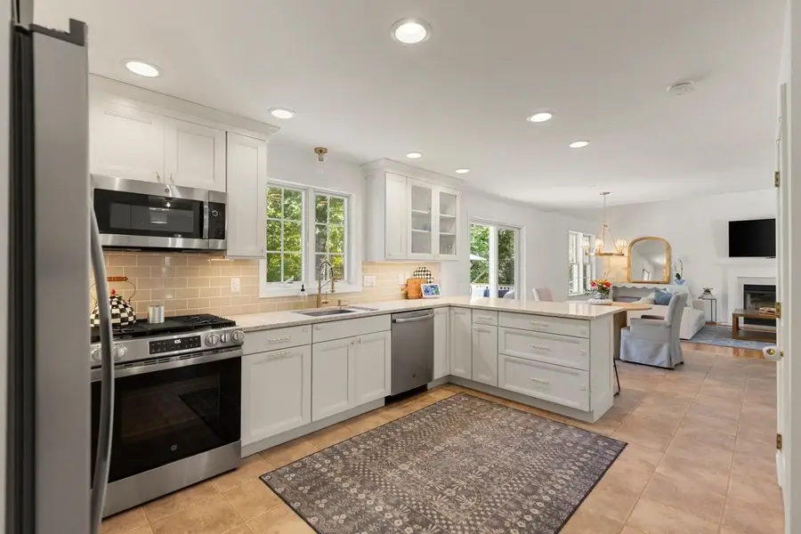 13 Hilton Dr, Newmarket, NH 03857 - #3