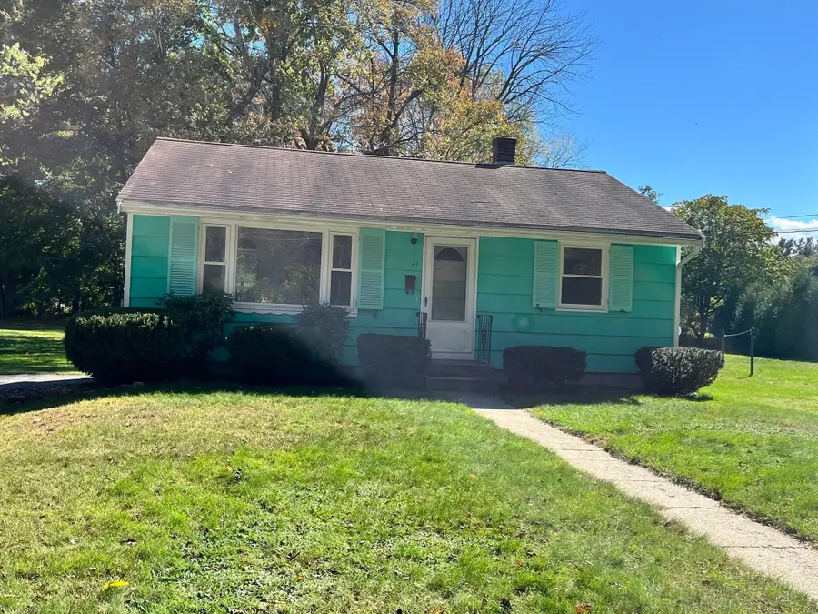 41 Dudley Ave, Whitinsville, MA 01588 - #3