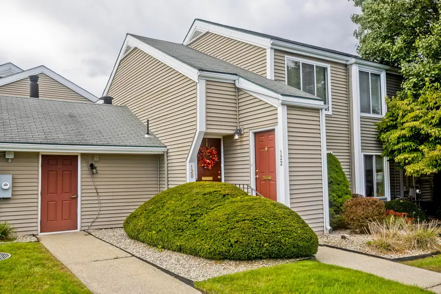 120 Nassau Dr #120, Springfield, MA 01129 - #2