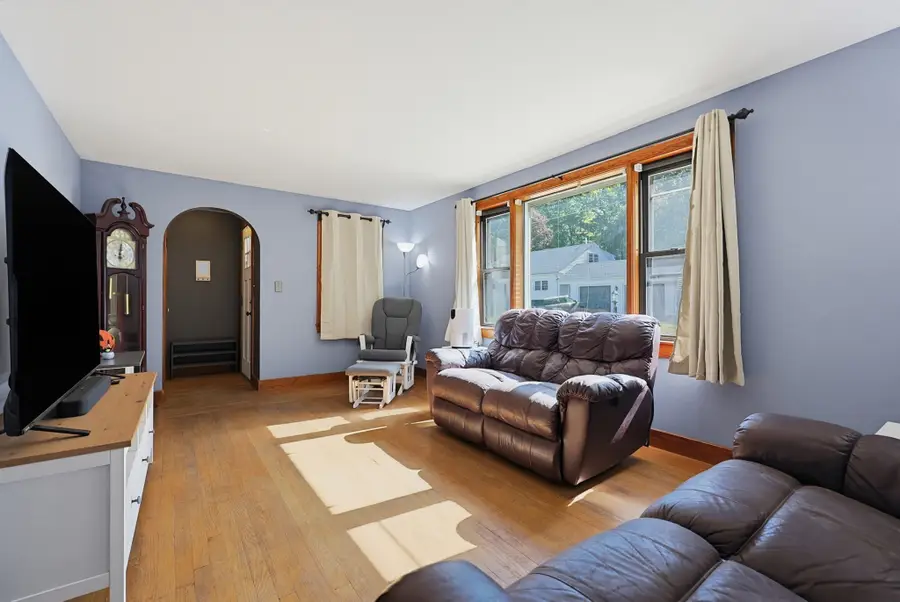 462 Twichell St, Athol, MA 01331 - #2
