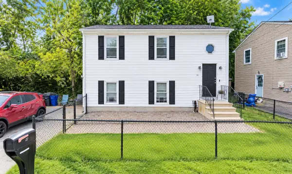 10 Mate Dr, Fall River, MA 02721