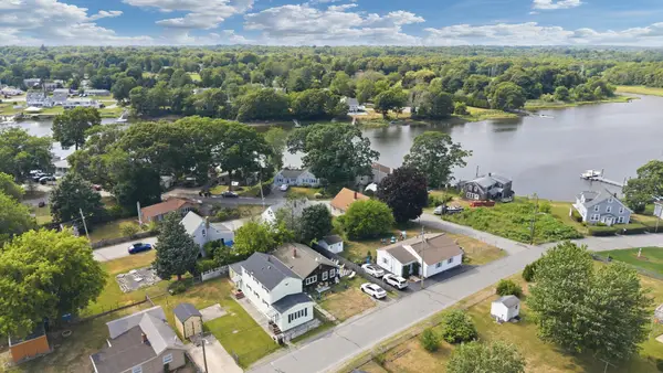 57 Peach St., Swansea, MA 02777