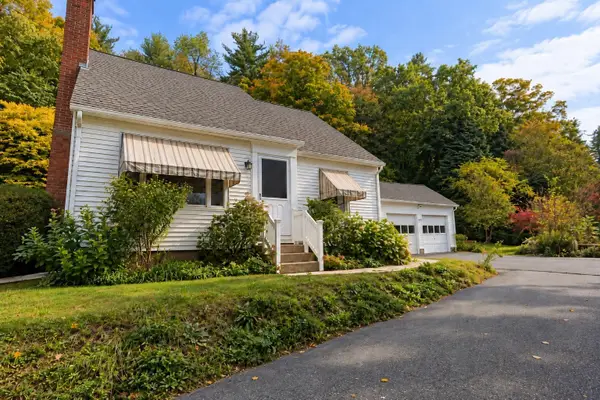 390 Leyden Road, Greenfield, MA 01301