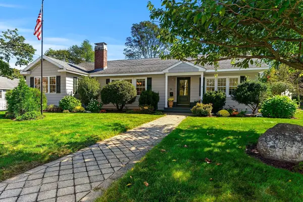 29 Linwood St, Chelmsford, MA 01824