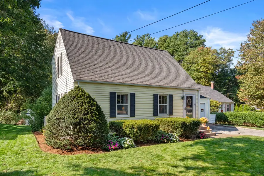 9 Pocahontas, Walpole, MA 02081 - #2