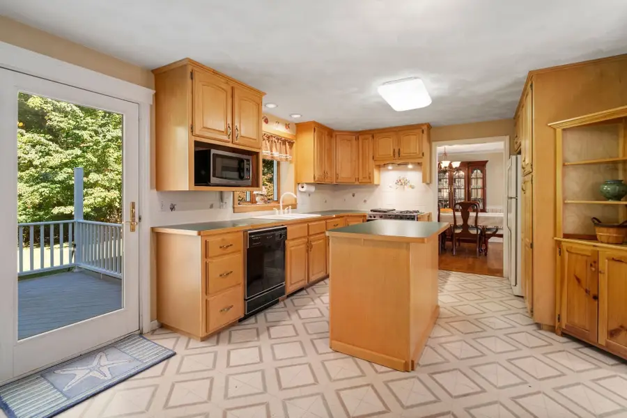 70 Prospect St, Franklin, MA 02038 - #2