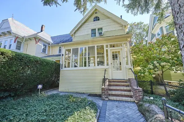 19 Brown Ave, Boston, MA 02131