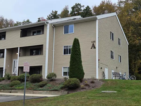 129 Quaker Highway #23, Uxbridge, MA 01569
