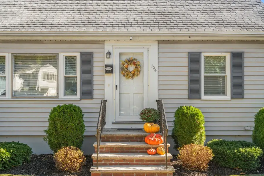 124 Windham Rd, Boston, MA 02136 - #3