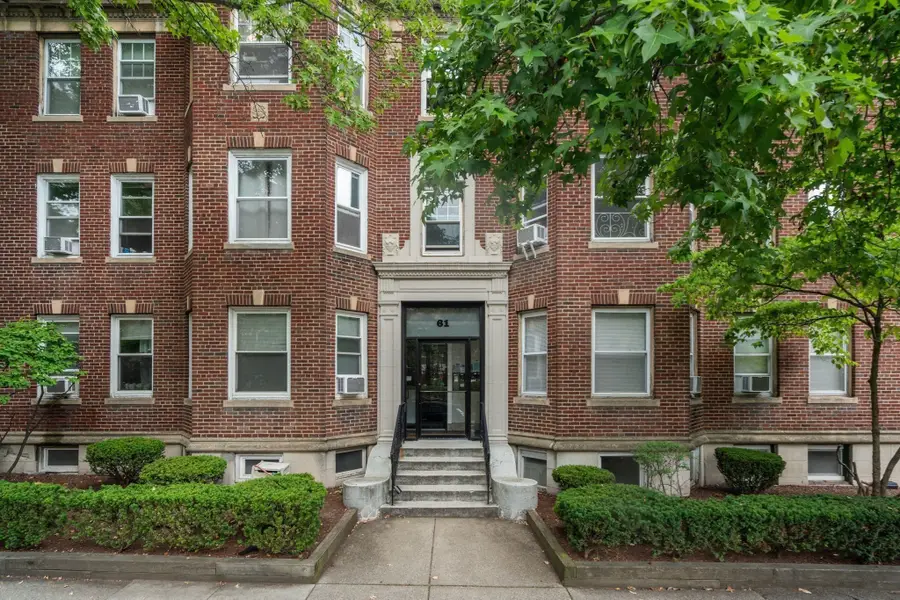 61 Thatcher St #5A, Brookline, MA 02446 - #2