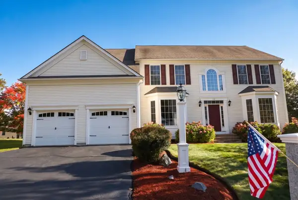 138 Amberville Rd, North Andover, MA 01845