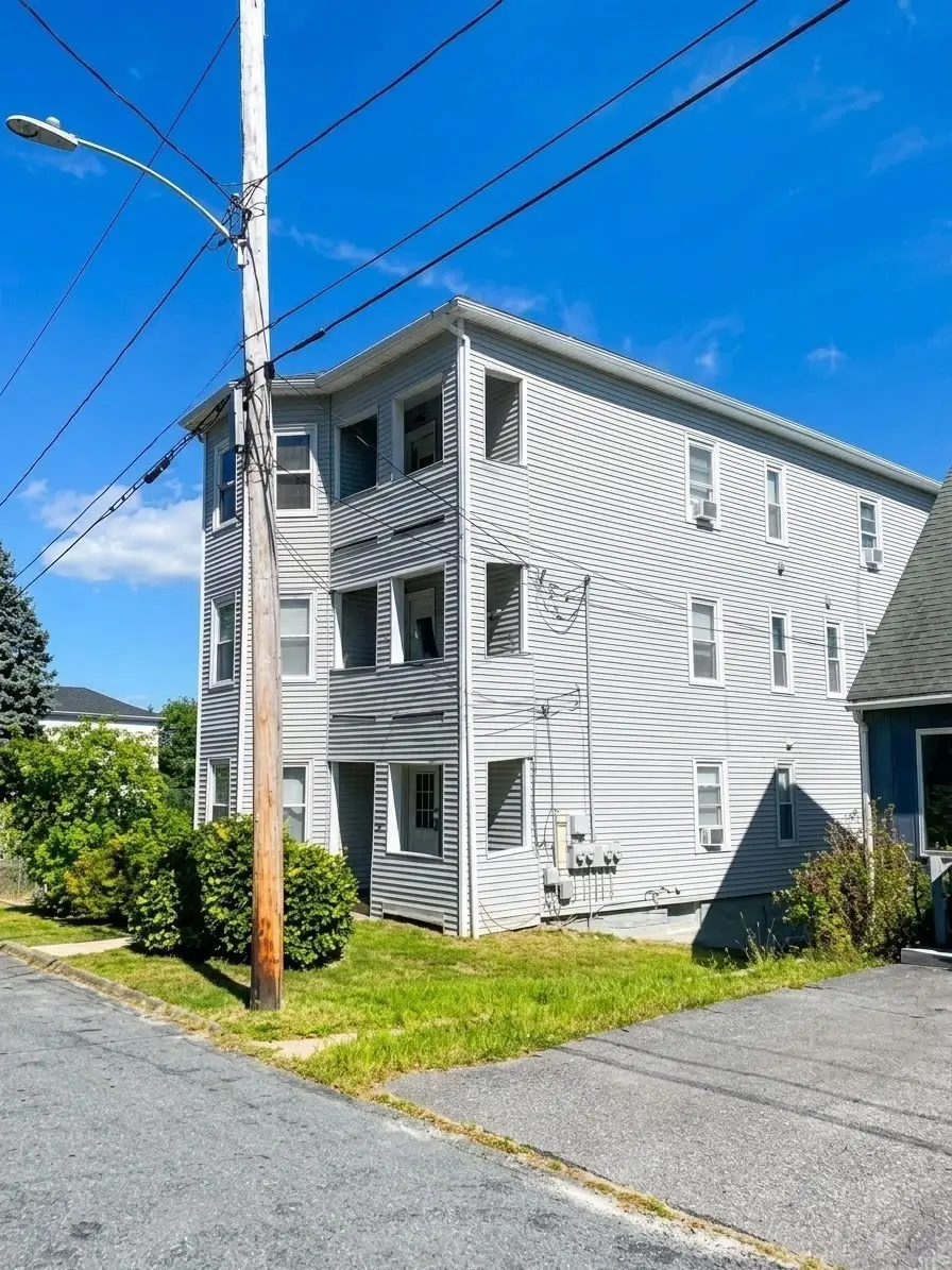 15 Carlstad St, Worcester, MA 01607 - #3