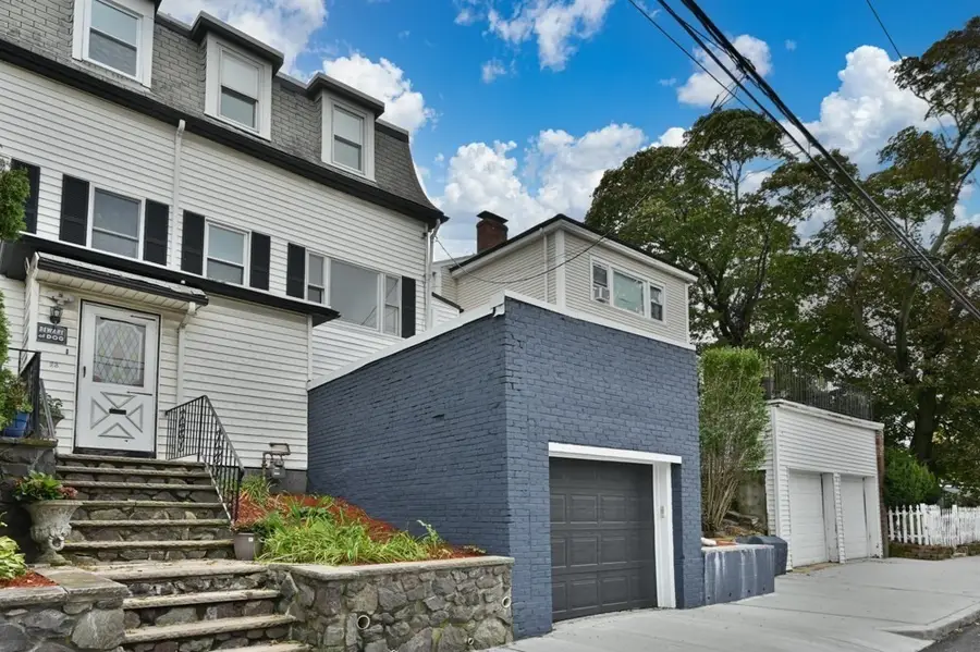 21 Jefferson Ave, Chelsea, MA 02150 - #3