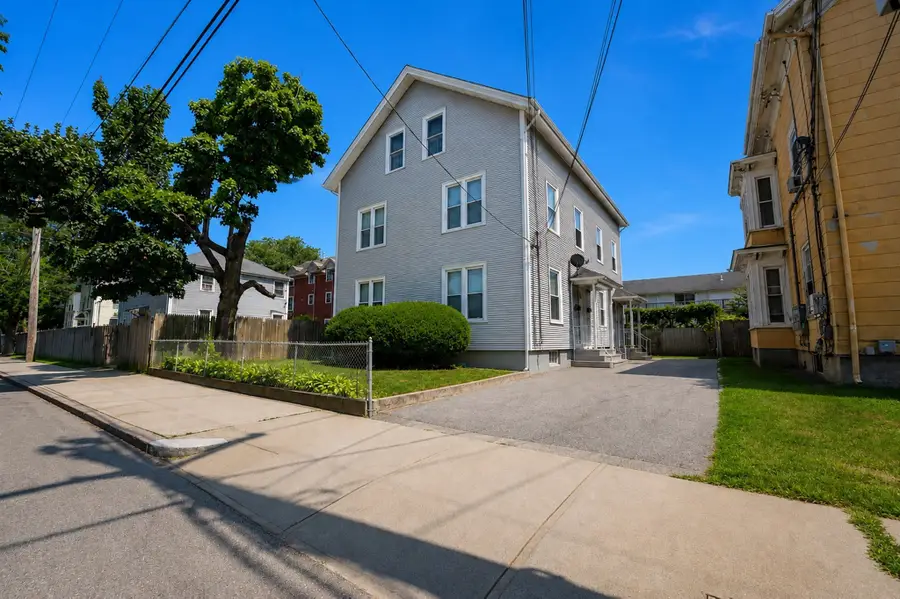 126 Clay St, Pawtucket, RI 02860 - #2