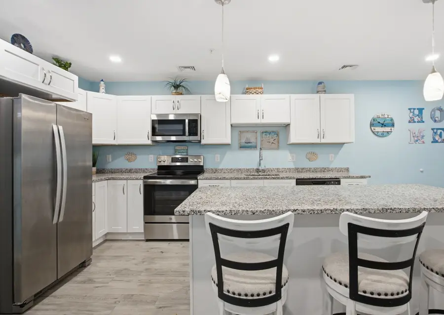 27 Ocean Walk Dr #206, Plymouth, MA 02360 - #2